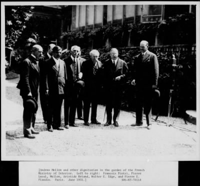 Thumbnail for 1931 > Andrew Mellon and other dignitaries in Paris