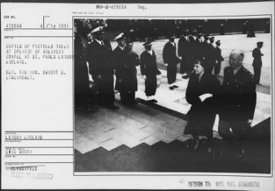 1951 > American Chapel at St. Paul's, London