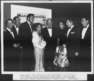 Thumbnail for 1955 > White House photo dinner with celebrities