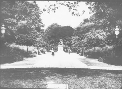 Washington, DC, 1870-1950 > Statues and Memorials