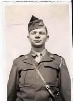 Thumbnail for ewan Alvin Willard age 19 1945-46 Army Germany.jpg