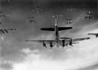 B-17_group_in_formation_2_.jpg