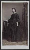 Unidentified_woman,_possibly_a_nurse,_during_the_Civil_War_LCCN2012646195.jpg