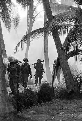 Thumbnail for 1966-1972 Vietnam Photos Uncaptioned > ␀