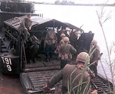 Thumbnail for 1966-1972 Vietnam Photos Uncaptioned > ␀