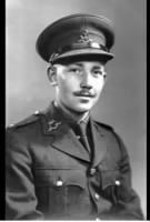 Moore as a second lieutenant in the British Army (c. 1941).JPG