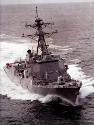 Thumbnail for USS Momsen (DDG-92) > 2004